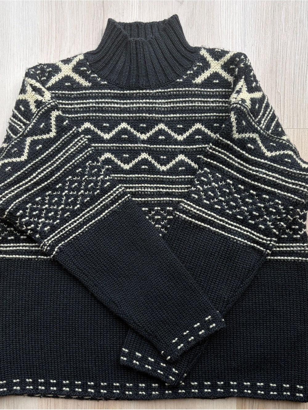 Jones New York Black & Cream Turtleneck 100% Wool Sweater